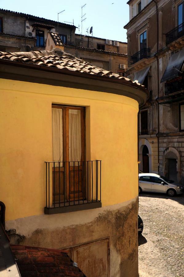 L'Albero Di Giuggiole Villa Cosenza Buitenkant foto